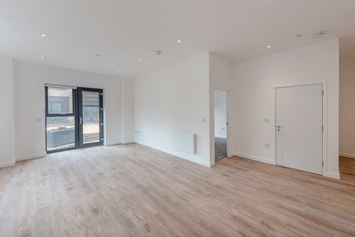 1 Bedroom Apartment To Rent In North Star House Swindon, SN2