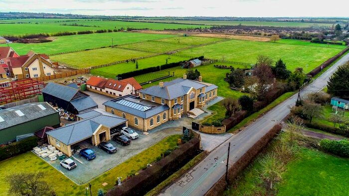 7 Bedroom Detached House For Sale In Brentwood Road, Upminster, RM14