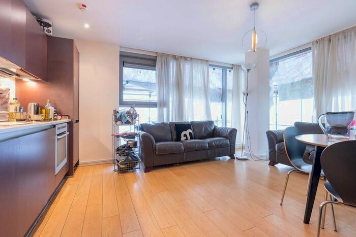 2 Bedroom Flat To Rent In St Martins Gate, Worcester Street, B2