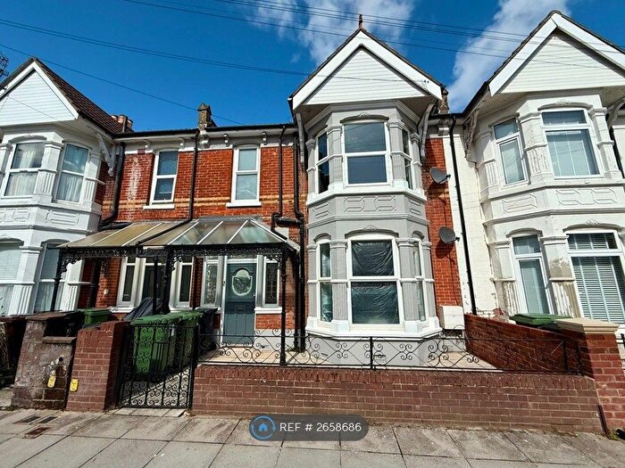 2 Bedroom Flat To Rent In Shadwell Road, Portsmouth, PO2