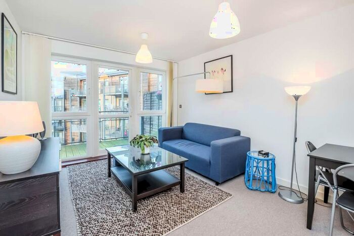 1 Bedroom Flat To Rent In Limehouse Lodge, Clapton, E5