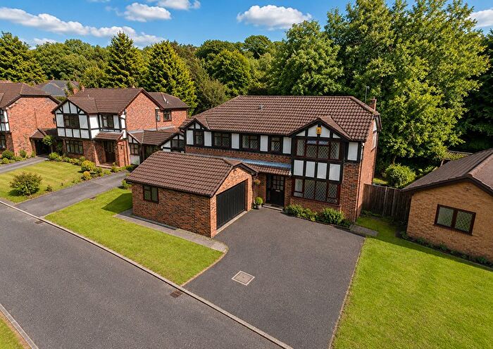 4 Bedroom Detached House For Sale In Inglewood Close, Warrington, WA3