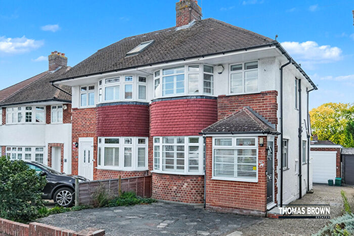 3 Bedroom Semi-Detached House For Sale In Northlands Avenue, Orpington, BR6