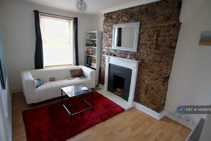 1 Bedroom Flat To Rent In Kentish Town Road, London, NW1