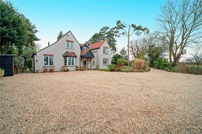 4 Bedroom Detached House For Sale In Colchester Road, Ardleigh, Colchester, Essex, CO7