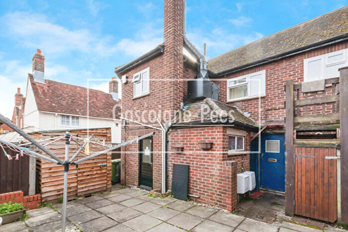 1 Bedroom Apartment To Rent In Bentley Village, GU10