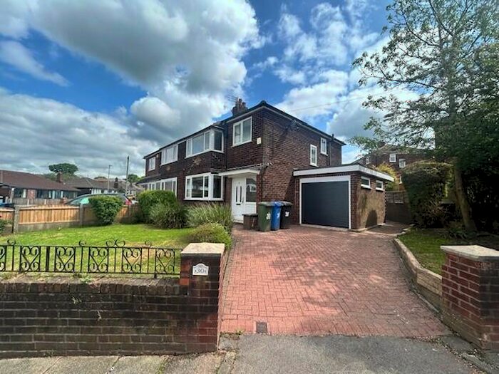 3 Bedroom Semi-Detached House To Rent In Vicarage Road, Ashton-Under-Lyne, Greater Manchester, OL7