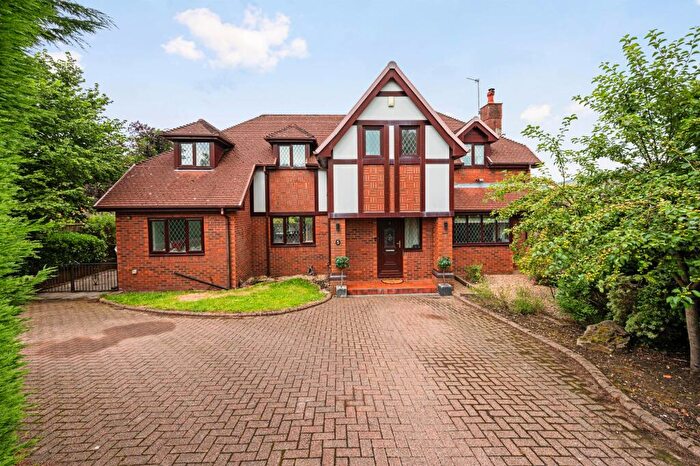 5 Bedroom Detached House For Sale In Vale Coppice, Ramsbottom, | Impressive -Bedroom Detached With Open-Plan Kitchen, Private Garden & Garage, BL0