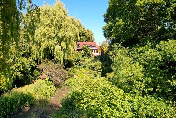 4 Bedroom Detached House For Sale In Norley Wood Road, East End, Lymington, Hampshire, SO41