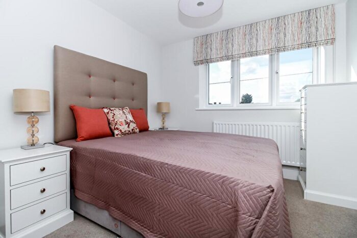 2 Bedroom Apartment To Rent In Banbury Road, Kidlington, OX5