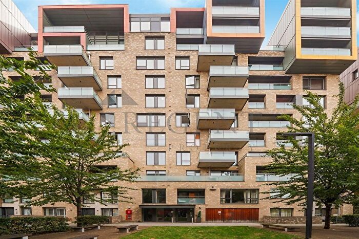 3 Bedroom Flat To Rent In Mcgill House, Needell Road, SE10