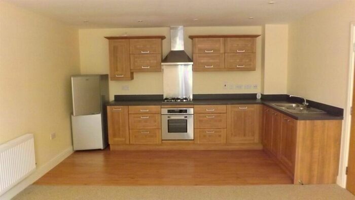 2 Bedroom Apartment To Rent In Laneham Place, Kenilworth, CV8