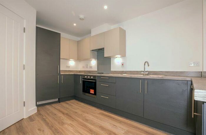 4 Bedroom Town House To Rent In Blackthorn Way, Winteringham, St. Neots, PE19