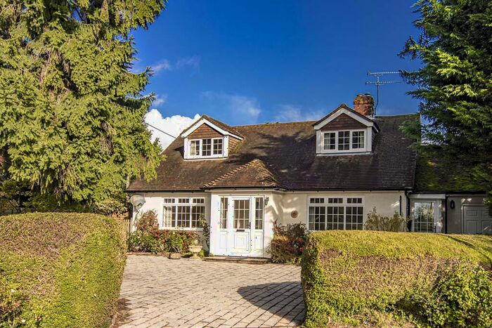 3 Bedroom Detached House For Sale In Harptree Cottage, Aldworth, RG8