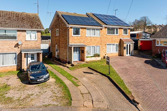 3 Bedroom Property For Sale In Miller Close, Kettering, NN15