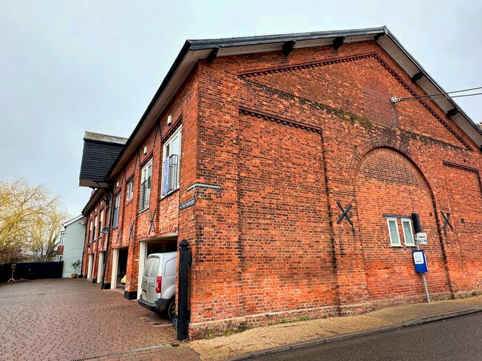 3 Bedroom Town House To Rent In Northgate, Beccles, NR34