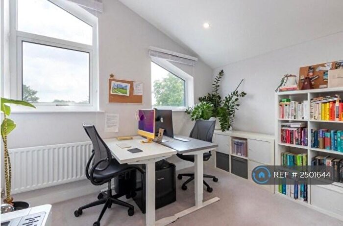 4 Bedroom Terraced House To Rent In Faren Terrace, Mitcham, CR4