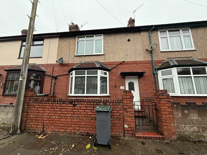 2 Bedroom Town House To Rent In Kensington Road, Stoke-On-Trent, ST4