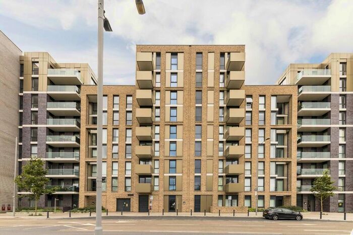 1 Bedroom Flat To Rent In Queenshurst Square, Kingston Upon Thames, KT2