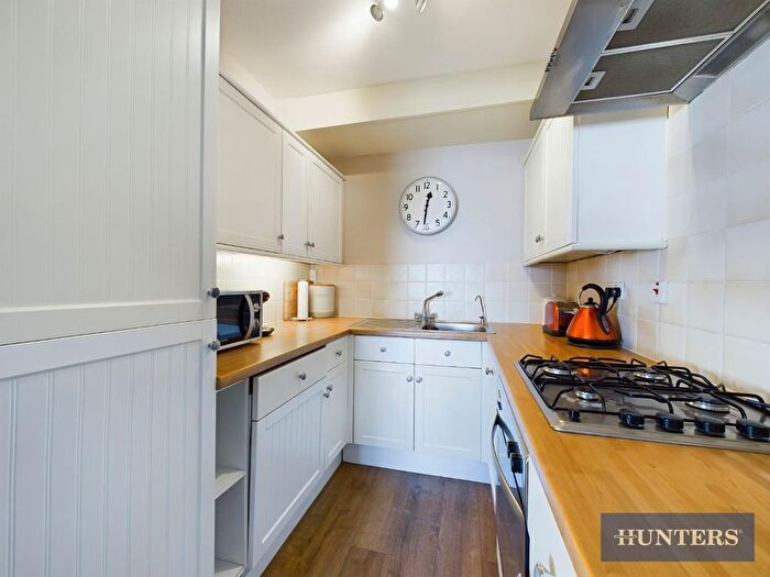2 Bedroom Flat For Sale In Castle Road, Scarborough, YO11