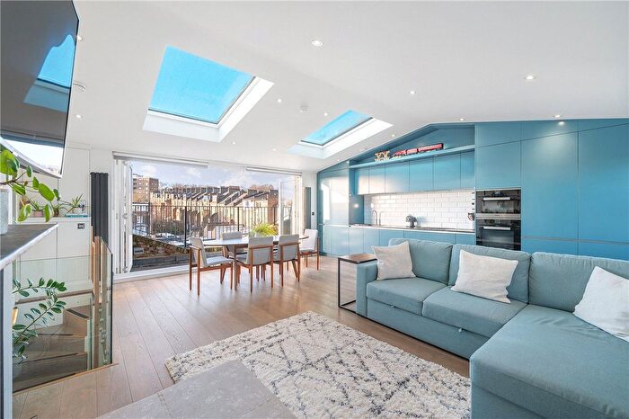 3 Bedroom Maisonette For Sale In Erskine Road, Primrose Hill, London, NW3