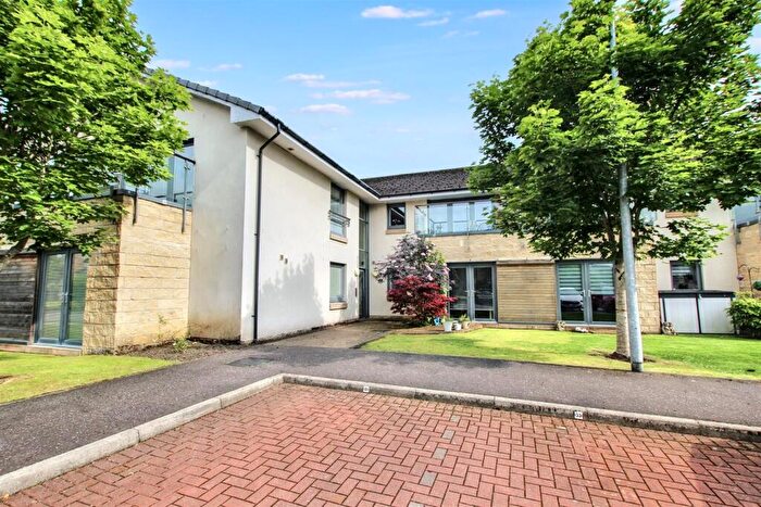 2 Bedroom Flat For Sale In Station Road, Carluke, ML8