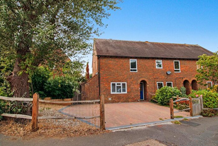 3 Bedroom End Of Terrace House To Rent In Garden Close, Shamley Green, GU5