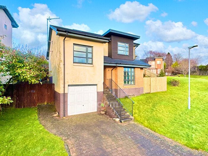 3 Bedroom Detached House For Sale In Braehead, Lochwinnoch, PA12
