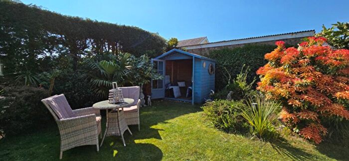3 Bedroom Detached Bungalow For Sale In Y Ffridd, Morfa Bychan, LL49
