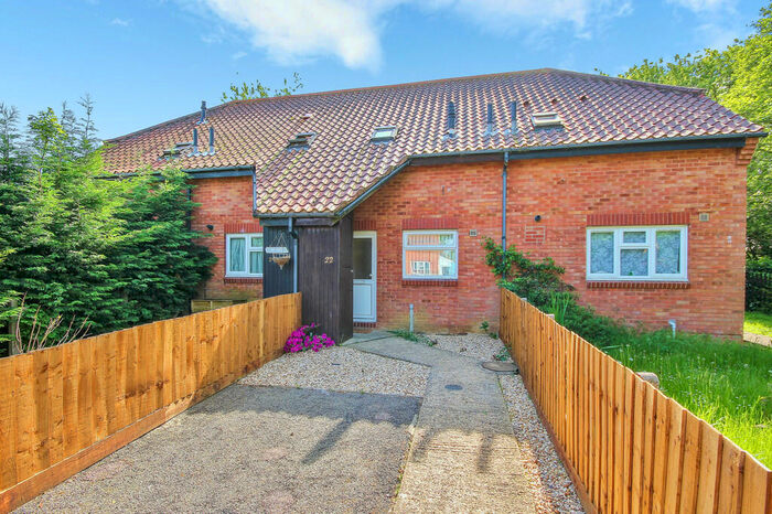 2 Bedroom Terraced House To Rent In Horse Common Close, Huntingdon, PE29