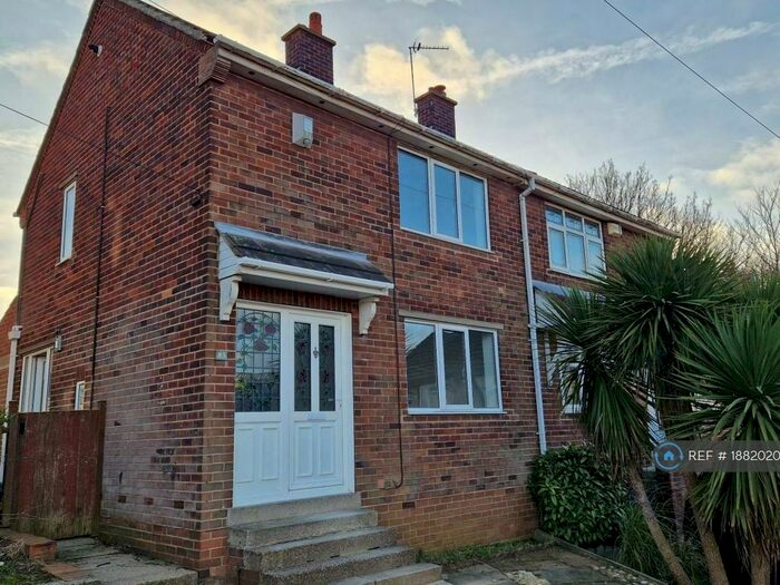 2 Bedroom Semi-Detached House To Rent In Violet Avenue, Edlington, Doncaster, DN12
