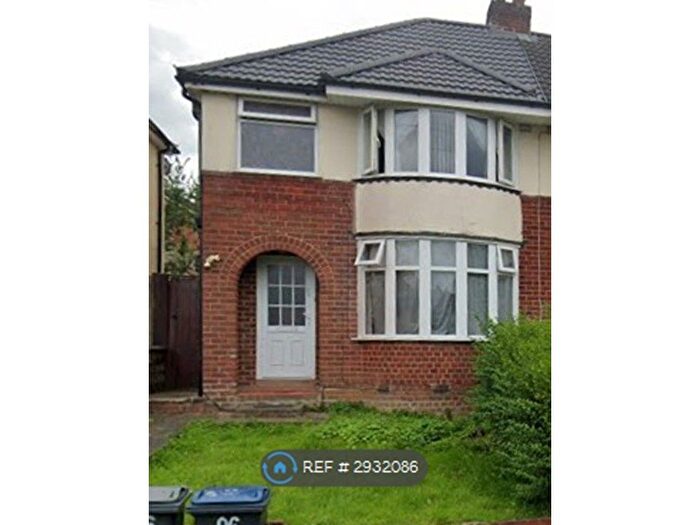 3 Bedroom Semi-detached House To Rent In Nigel Avenue, Birmingham, B31