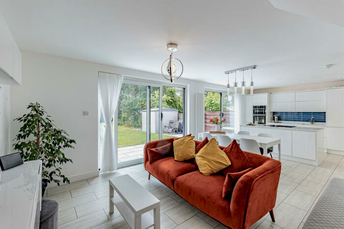 3 Bedroom Detached House For Sale In Chester Road, Woodford, SK7