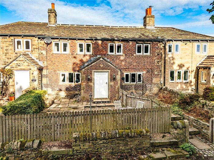 4 Bedroom Terraced House For Sale In Ashes Lane, Huddersfield, West Yorkshire, HD4