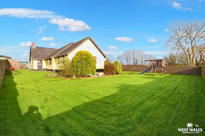 5 Bedroom Detached Bungalow For Sale In Liddeston, Milford Haven, SA73