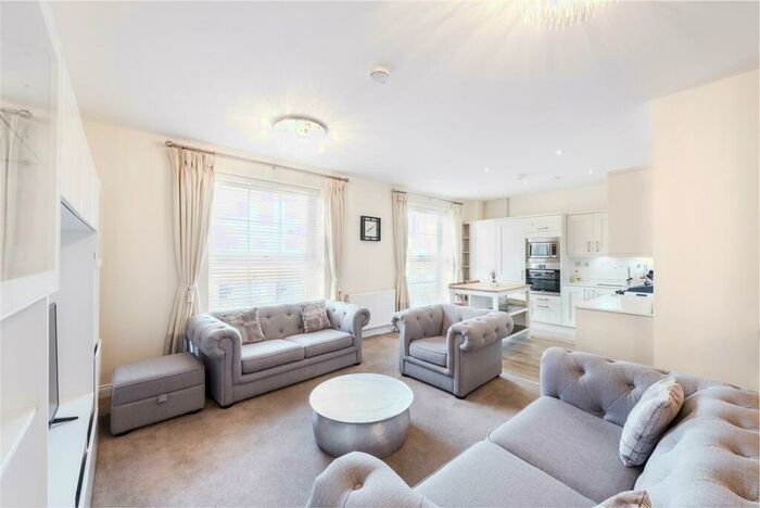 2 Bedroom Apartment To Rent In The Leasowes, Main Street, Solihull, B90