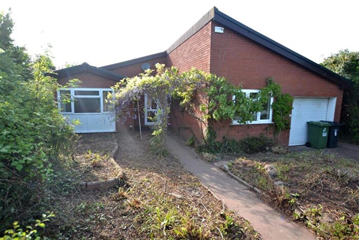 3 Bedroom Detached Bungalow For Sale In Glover Road, Leominster, HR6