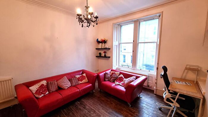 1 Bedroom Flat To Rent In Rosemount Viaduct, Rosemount, Aberdeen, AB25