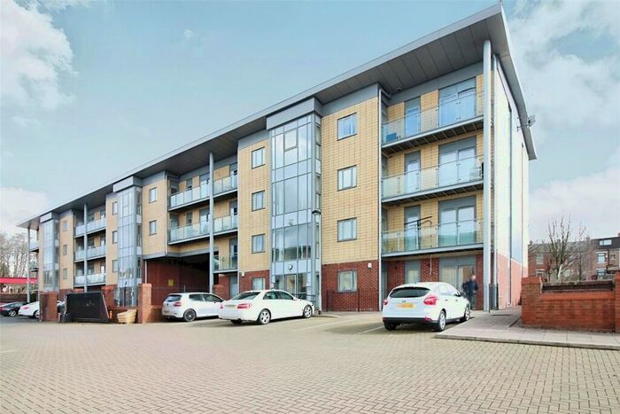 2 Bedroom Penthouse To Rent In Bolton Road, Blackburn, Lancashire, BB2