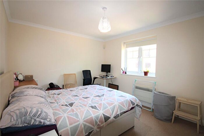 2 Bedroom Apartment To Rent In Maltings Place, Reading, Berkshire, RG1