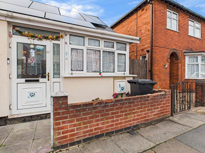 3 Bedroom Detached Bungalow For Sale In Nansen Road, Leicester, LE5