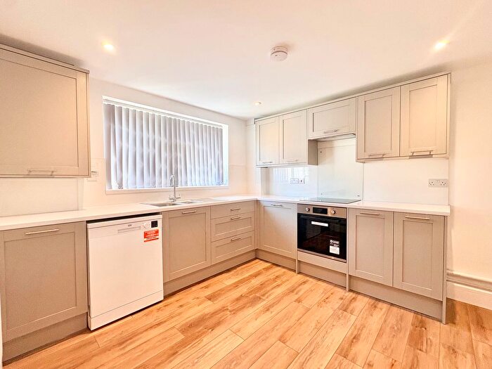 2 Bedroom Flat To Rent In Jodrell Close, Waterlooville, PO8
