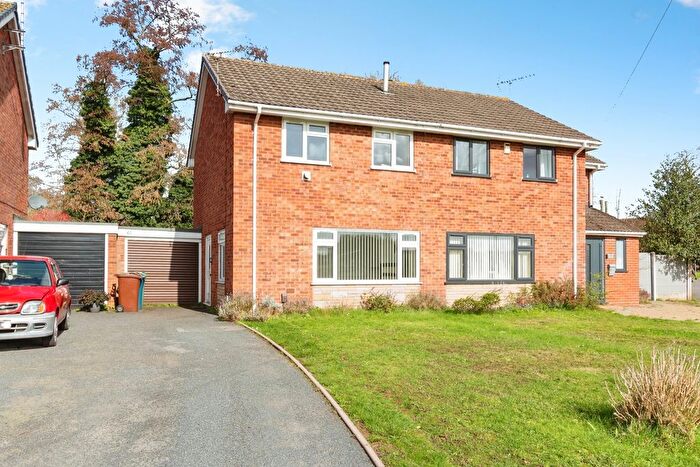 3 Bedroom Semi Detached House For Sale In Wolseley Road, Stafford, Staffordshire, ST16