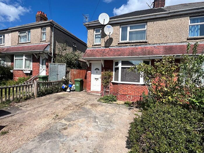 3 Bedroom Semi-Detached House To Rent In Carnation Road, Southampton, Hampshire, SO16