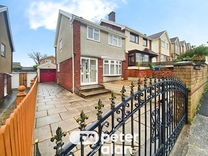 3 Bedroom Property To Rent In Parc Glas, Aberdare, CF44