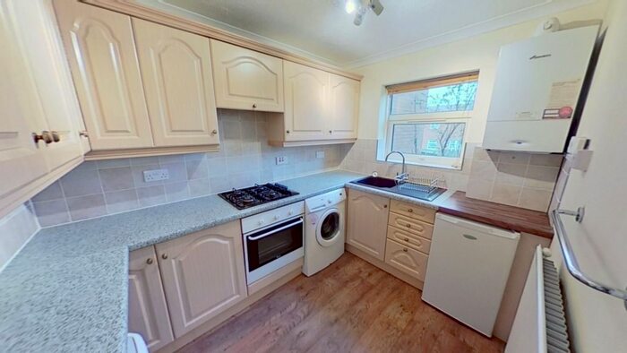 1 Bedroom Flat To Rent In Maes Yr Awel, Rhydyfelin, Pontypridd, CF37