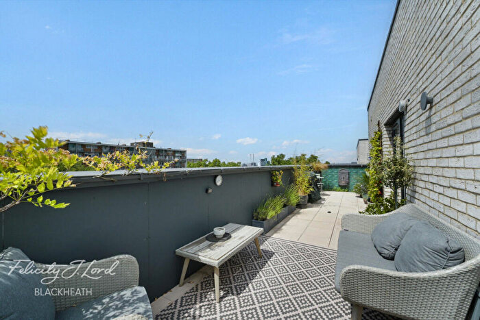 1 Bedroom Apartment For Sale In Kerslake Mews, Woolwich, SE18