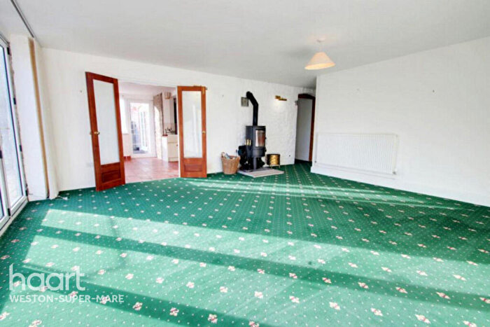 3 Bedroom End Of Terrace House To Rent In Bridgwater Road, Weston-super-mare, BS24