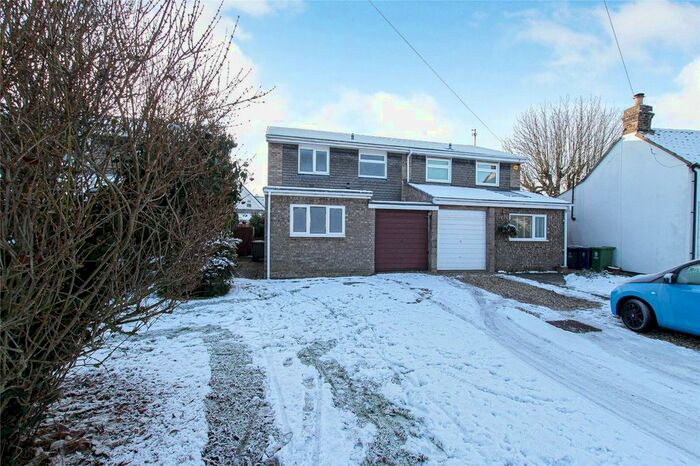 Semi-Detached House For Sale In Clay Street, Histon, Cambridge, CB24