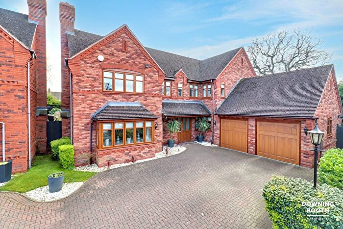 5 Bedroom Detached House For Sale In Clayton Drive, Lichfield, WS13
